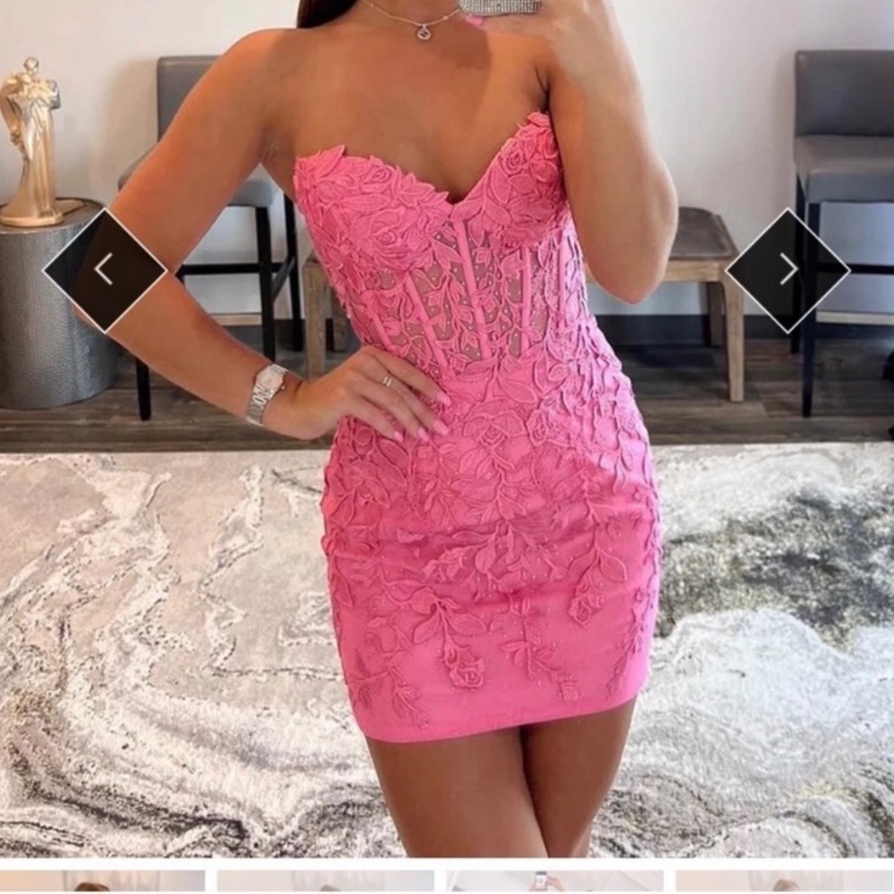 NEVER WORN Pink Corset Homecoming Dress!